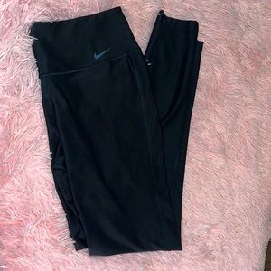 Size medium Nike dry fit leggings